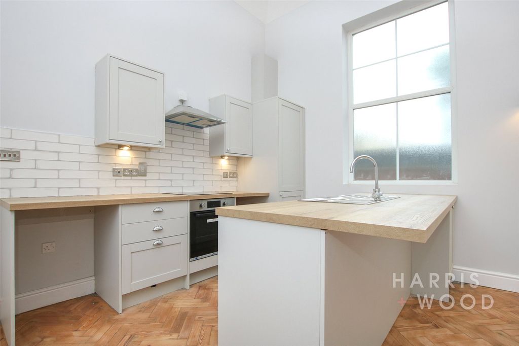 Property photo 3 of 12 Picture No. 13