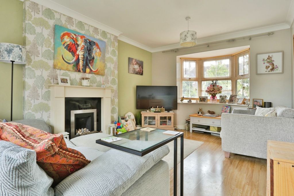 Property photo 3 of 14 4043426