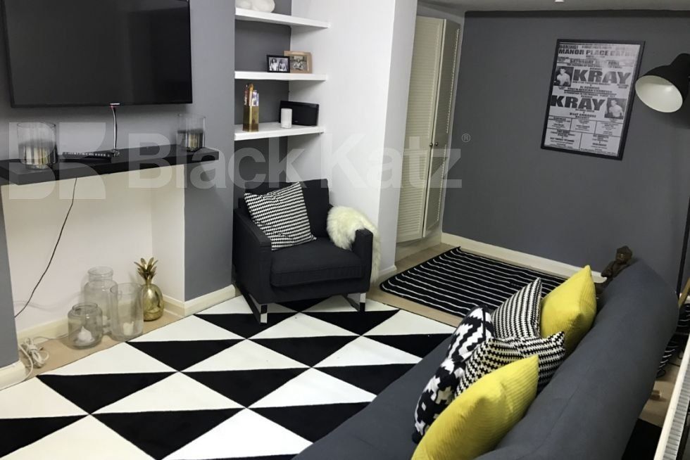 Property photo 1 of 2