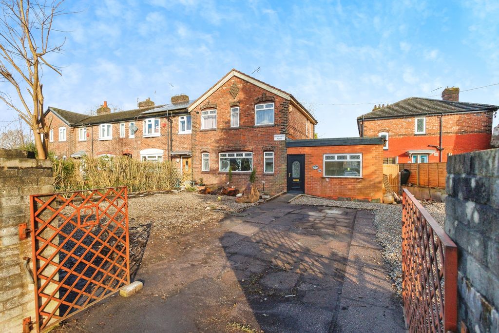 Property photo 1 of 15 Photography