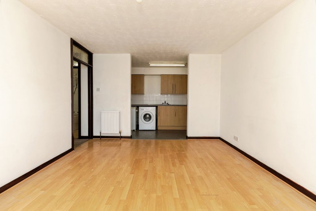 Property photo 2 of 13 Pbox-Img.Jpg