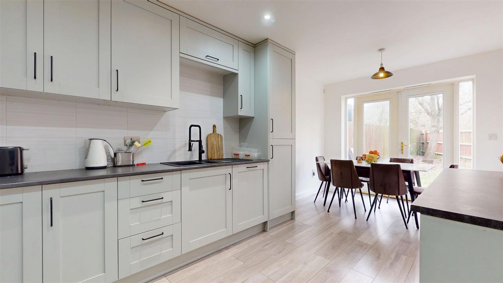 Property photo 2 of 18 02172026_222926.Jpg