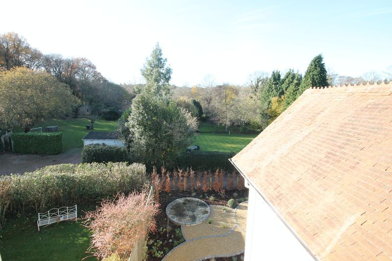Property photo 3 of 17 Photo 22