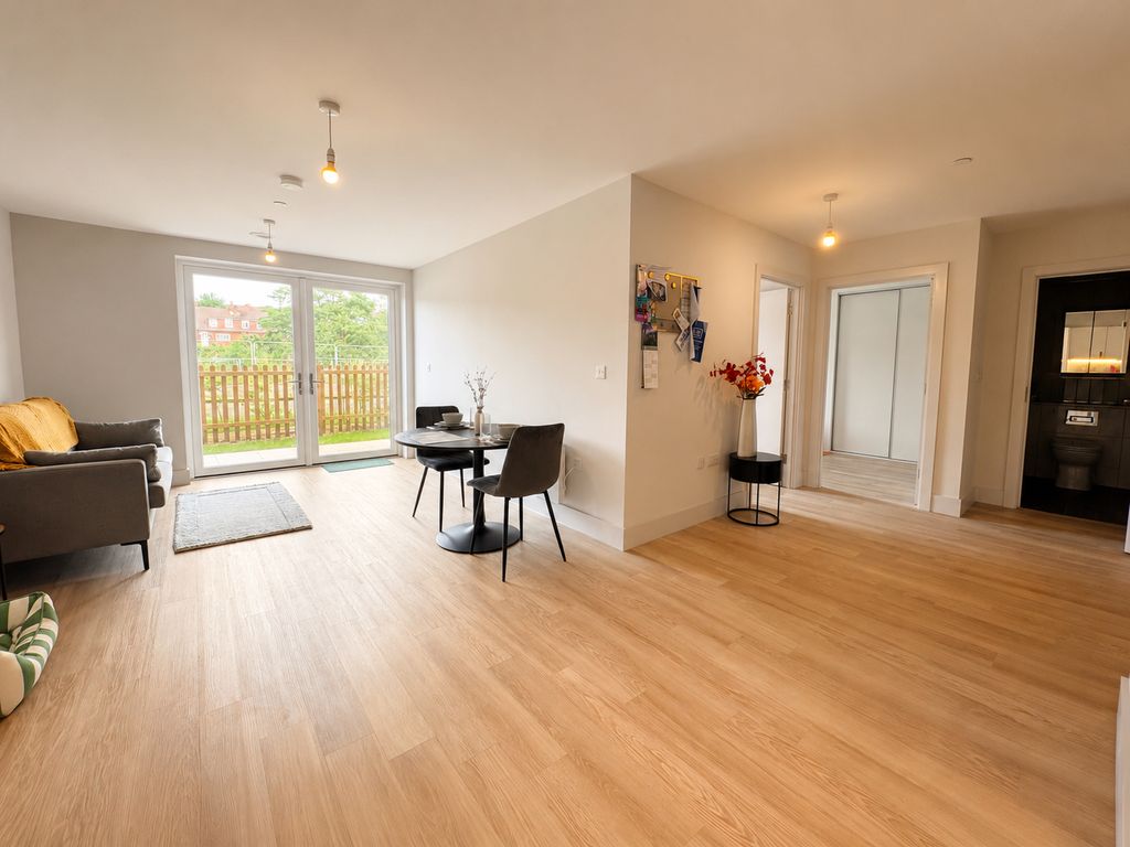 Property photo 2 of 11