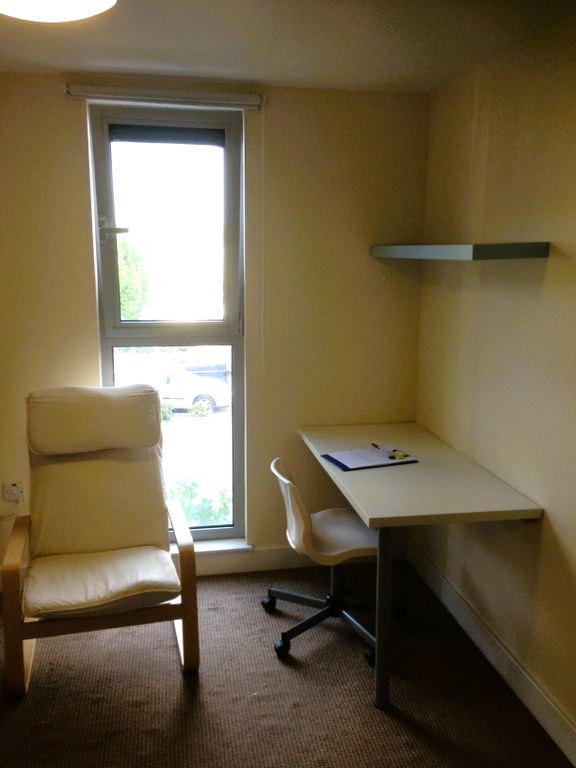 Property photo 3 of 12