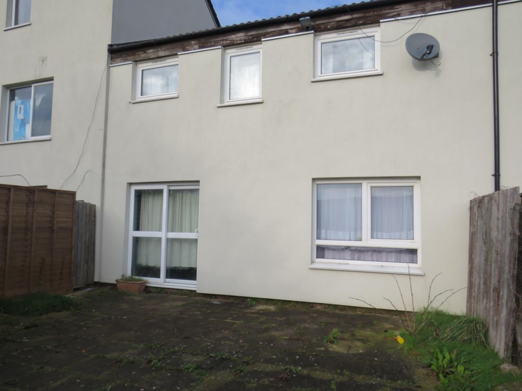 Property photo 2 of 9 Garden