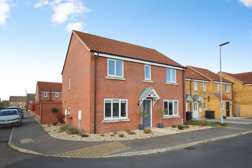 Property photo 1 of 24