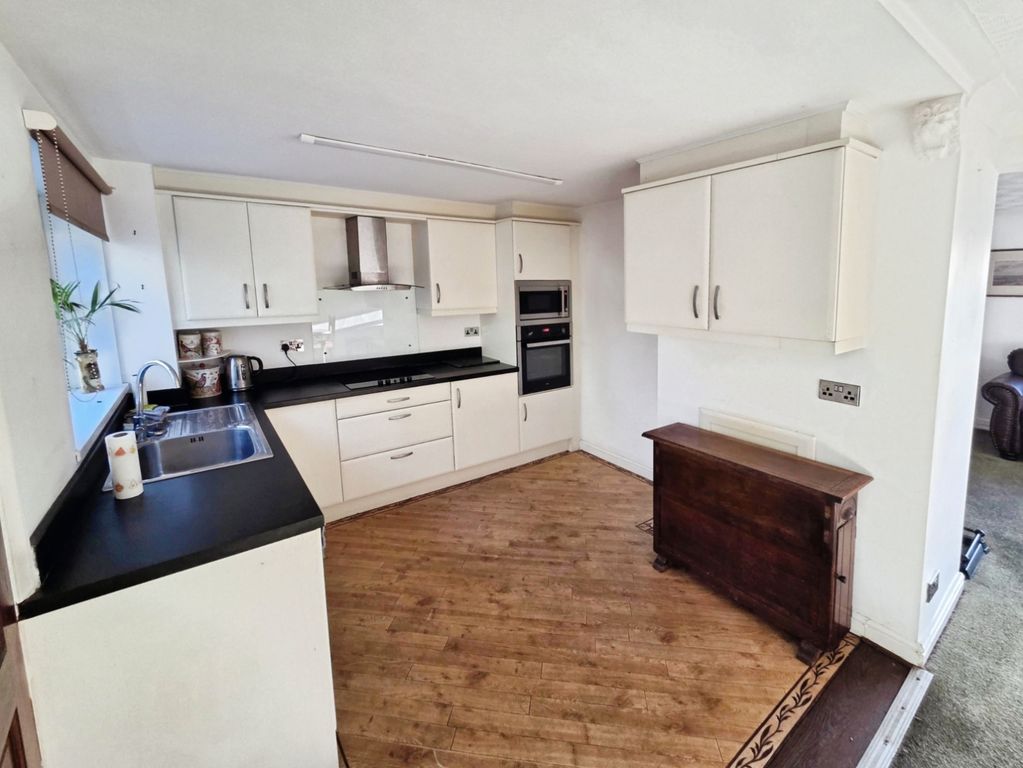 Property photo 2 of 17 Pbox-Img.Jpg