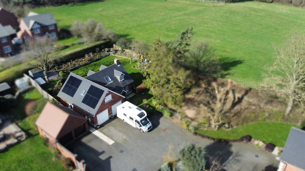 Property photo 2 of 26