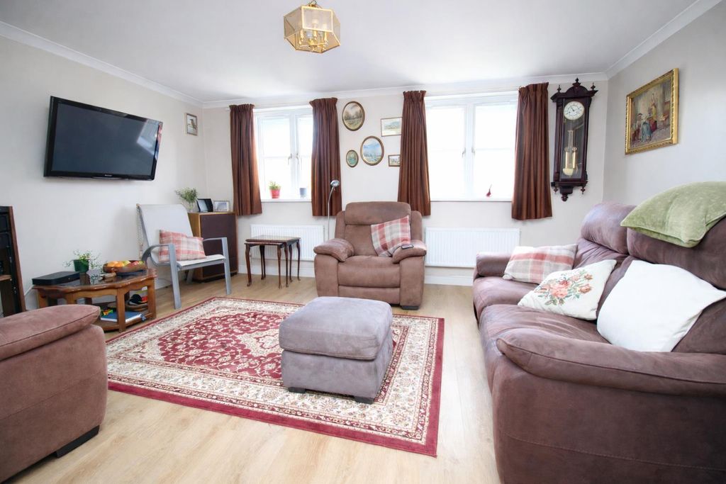 Property photo 3 of 15 14.Png