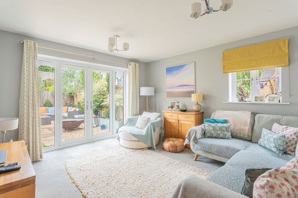 Property photo 3 of 19