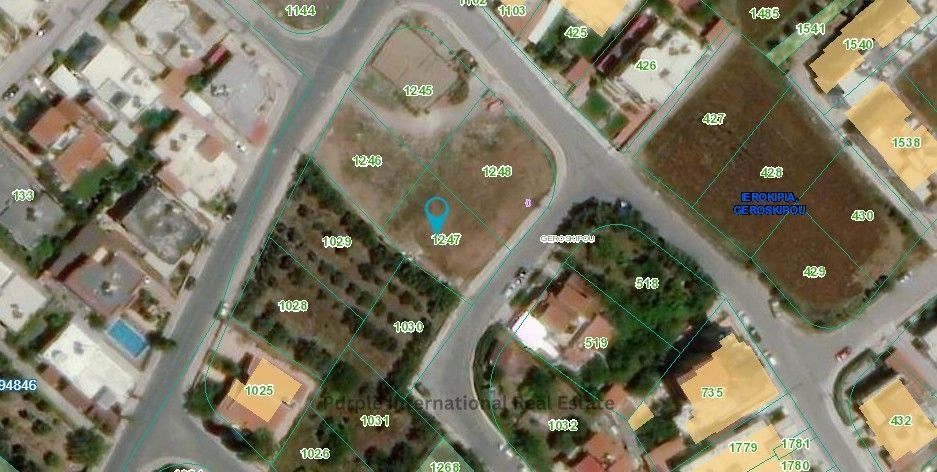 Property photo 1 of 2