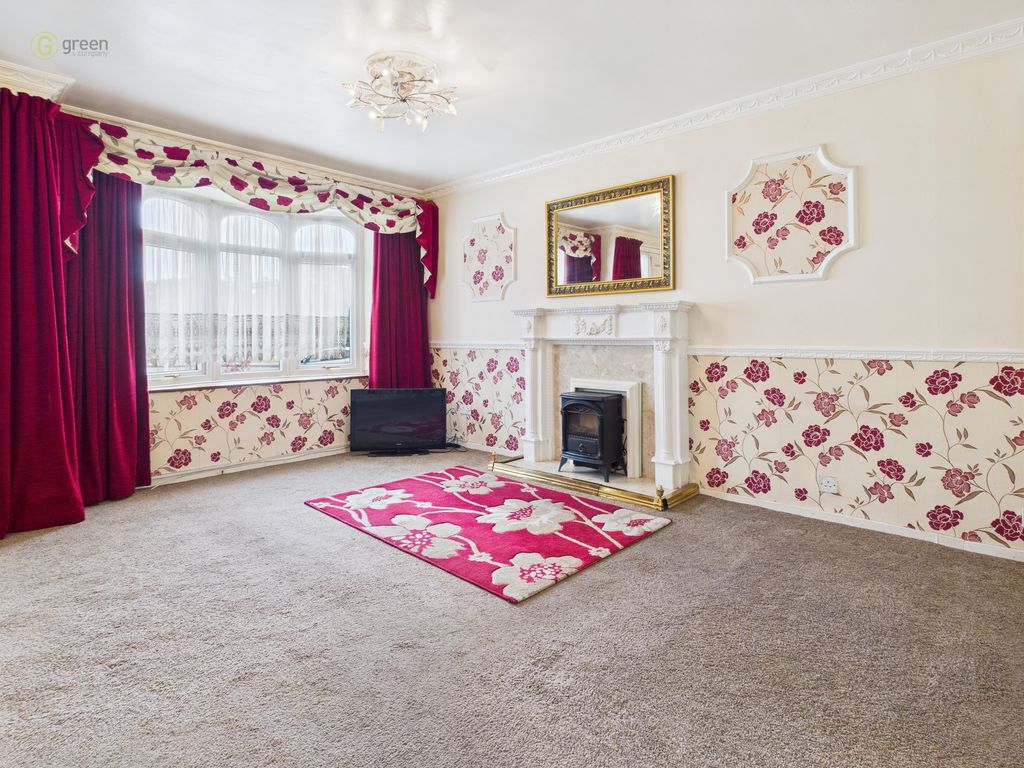 Property photo 2 of 25