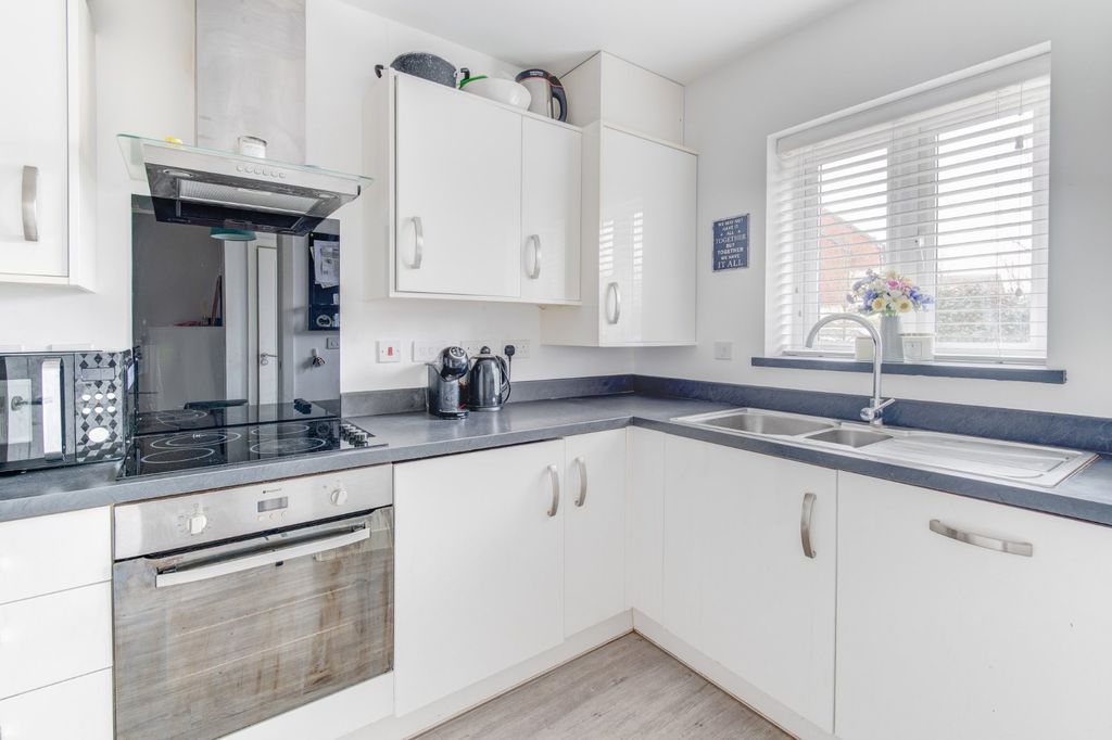 Property photo 2 of 16 Picture No. 68