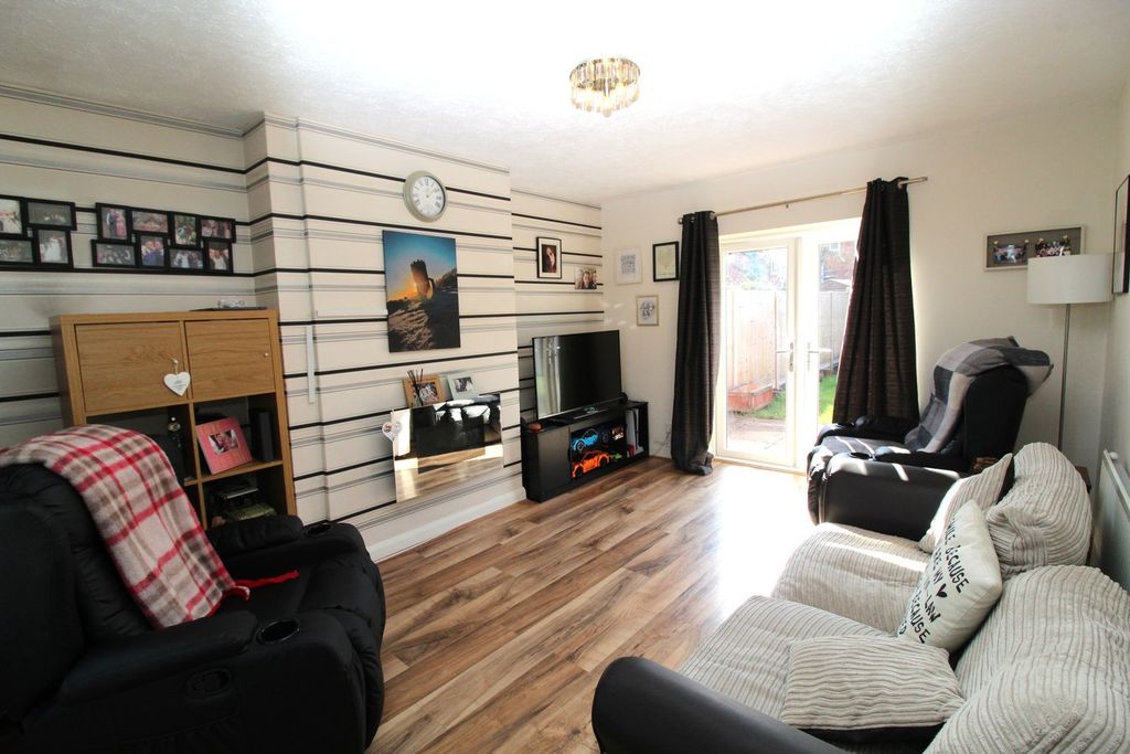 Property photo 3 of 13