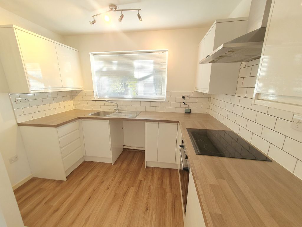 Property photo 2 of 17 Image