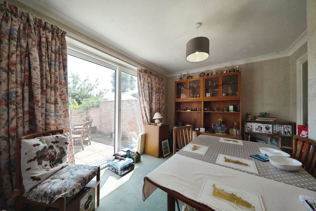 Property photo 3 of 11 Pbox-Img.Jpg