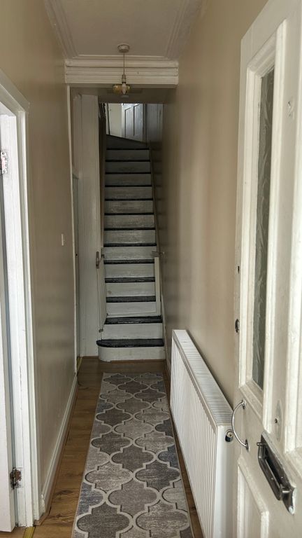 Property photo 2 of 16 Hallway