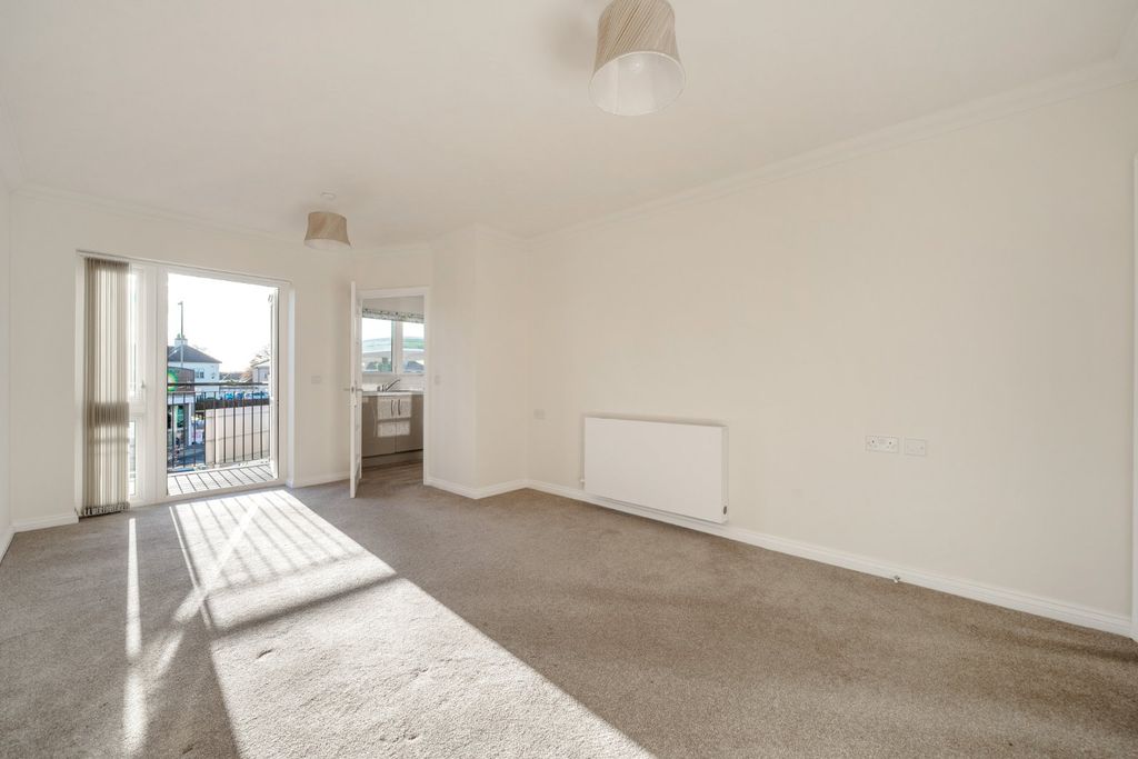 Property photo 2 of 11 Picture No. 03