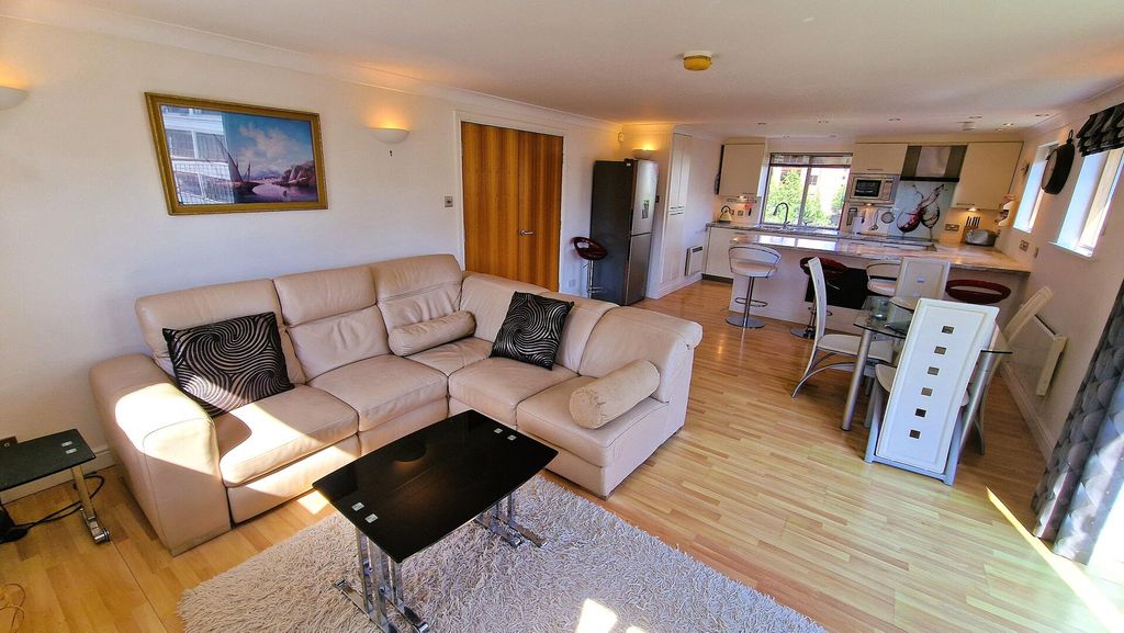 Property photo 2 of 54 Living Room