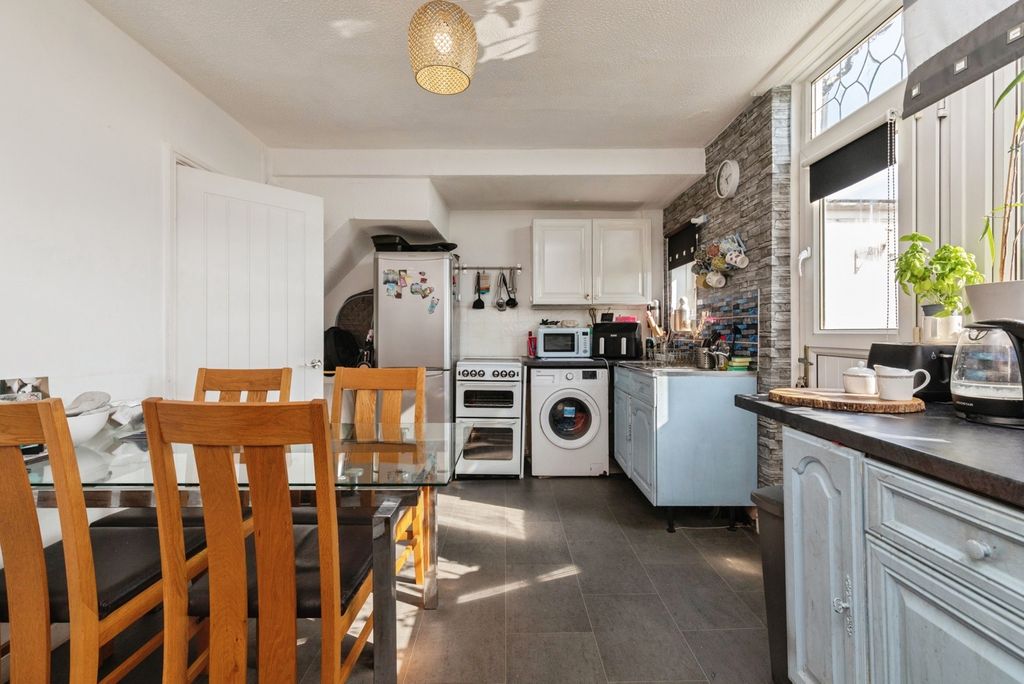 Property photo 2 of 21 Pbox-Img.Jpg