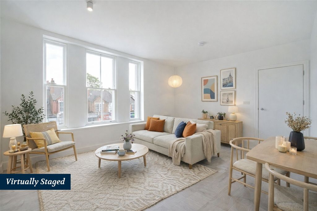 Property photo 2 of 18 Picture No. 51