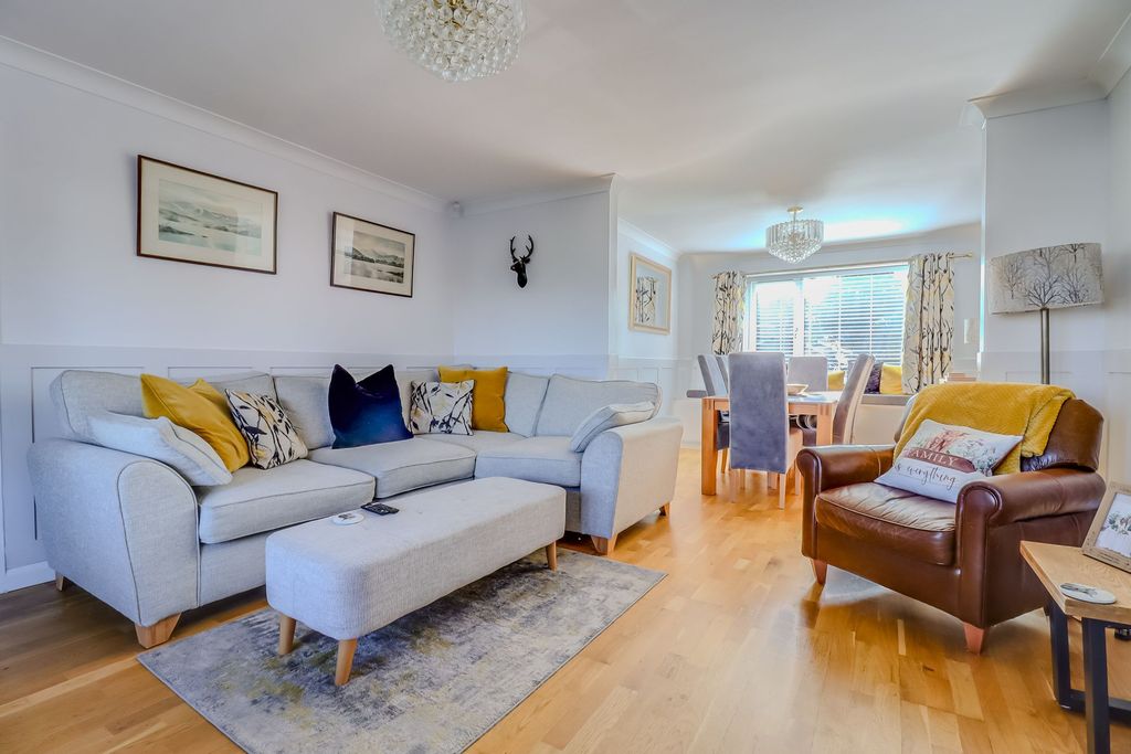 Property photo 2 of 22