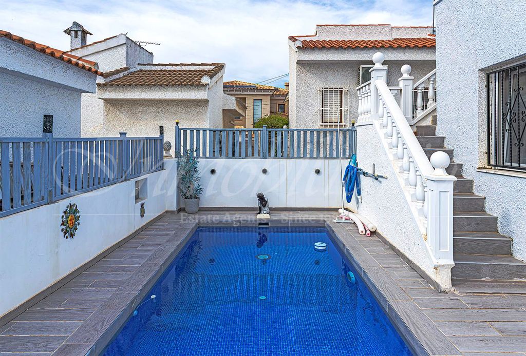 Property photo 3 of 21