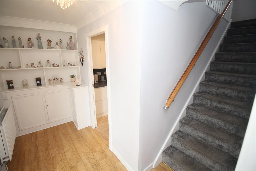 Additional image 29 of 4 bed terraced house for saleOronsay Avenue, Port Glasgow PA14