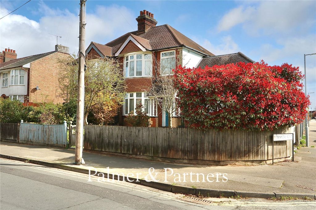 Property photo 1 of 39 Picture No. 02