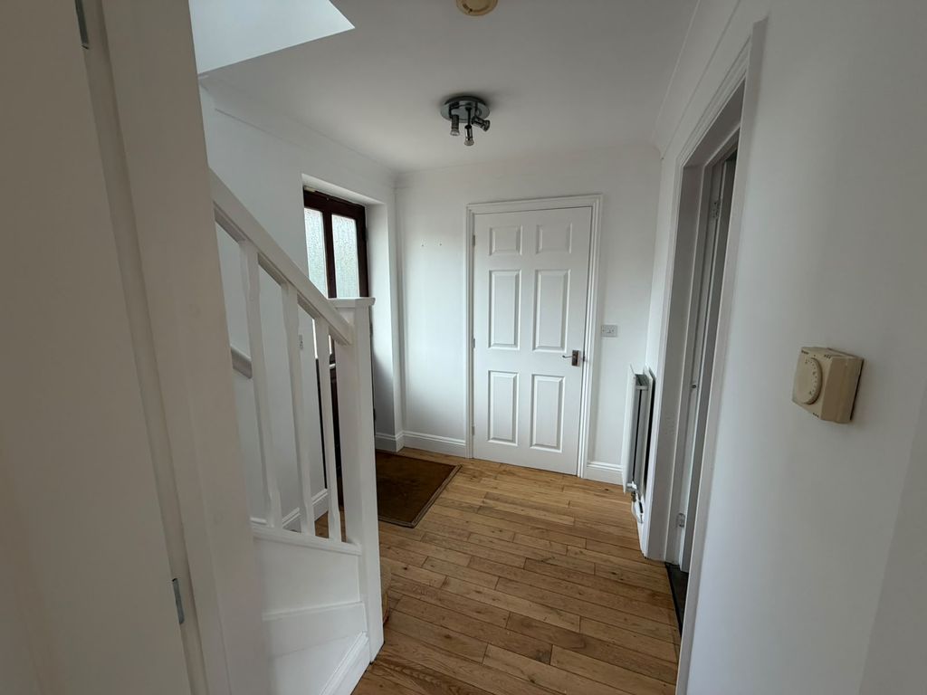 Property photo 2 of 18 348E49d4-F1c9-4360-Bc24-F0525148dcc6