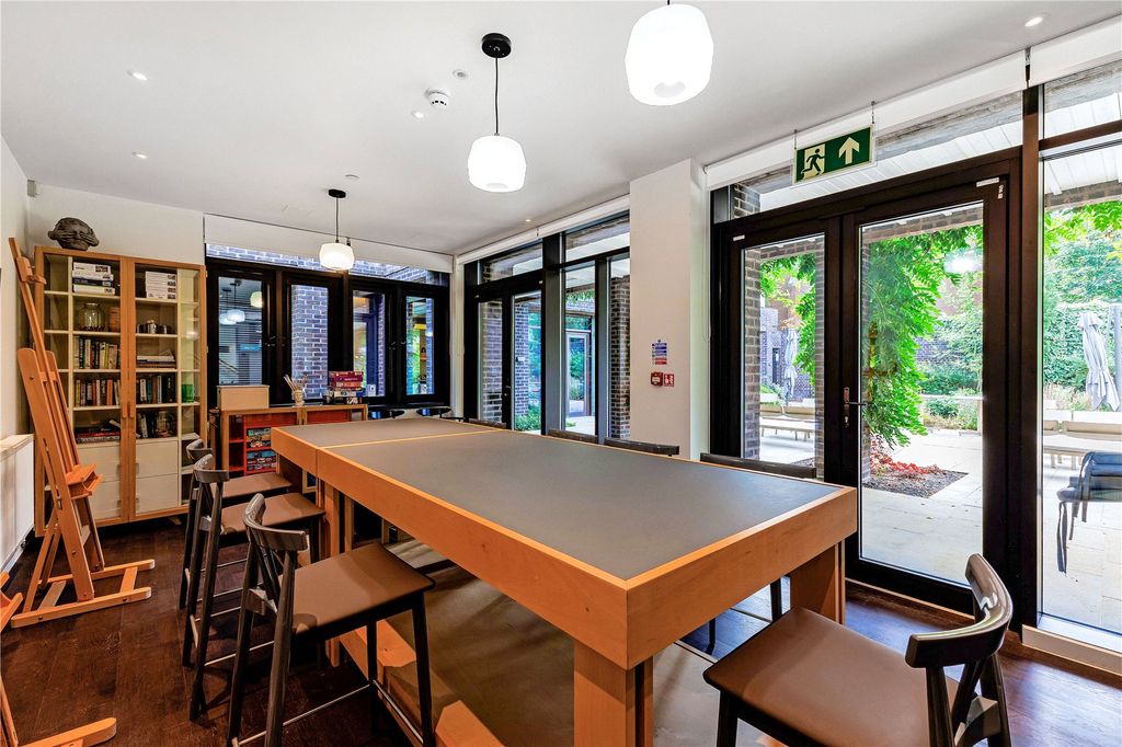Additional image 13 of 1 bed flat for saleLeyton Road, Harpenden, Hertfordshire AL5