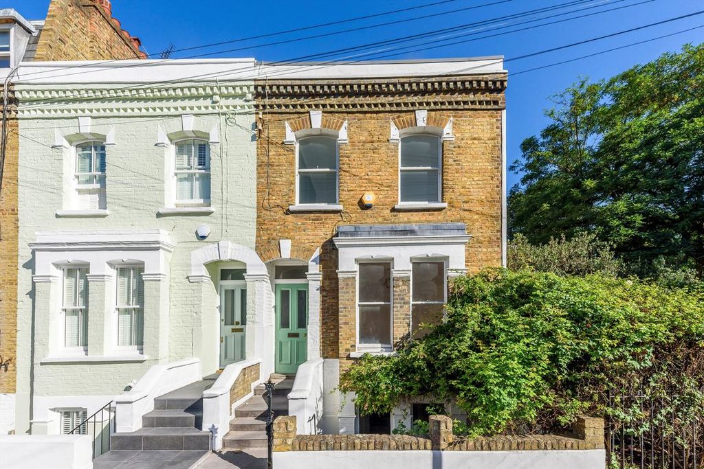 Property photo 1 of 7