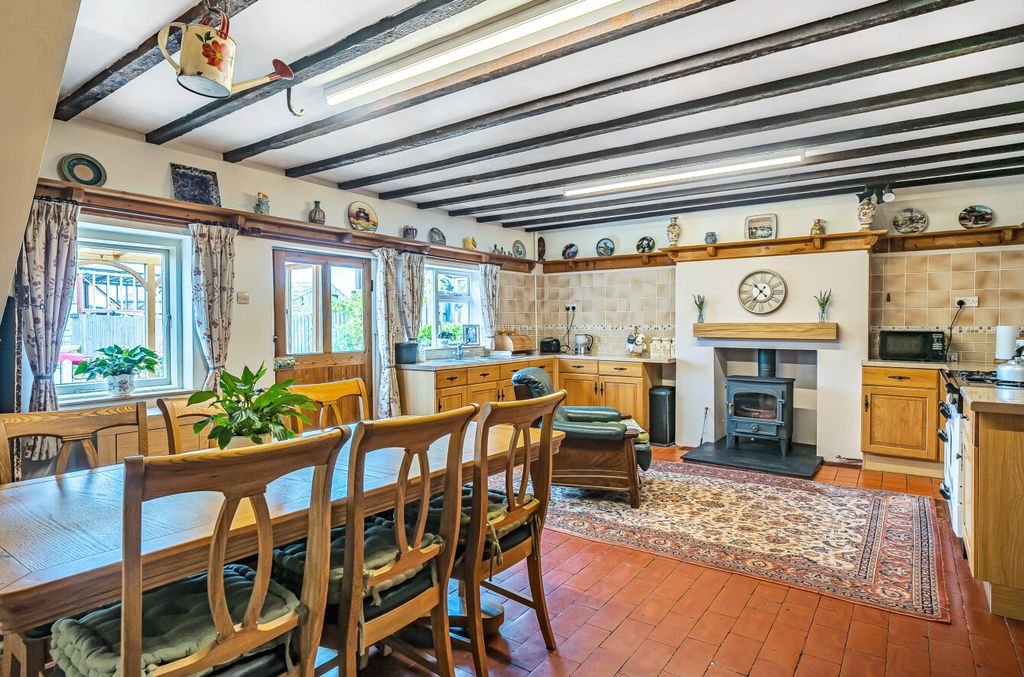 Property photo 2 of 21 66d04Aed511A4-l-1175018 (4)