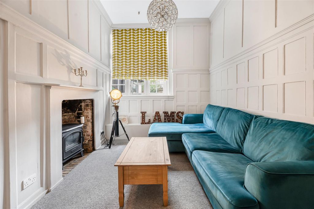 Property photo 3 of 34 3_72869.Jpg