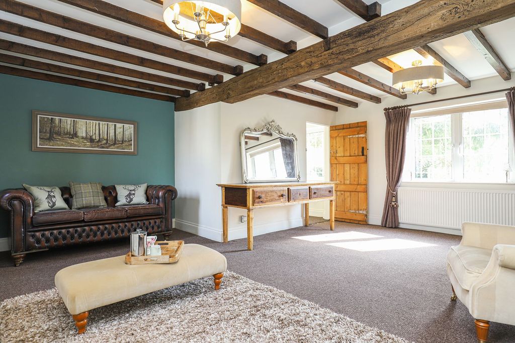 Property photo 3 of 31