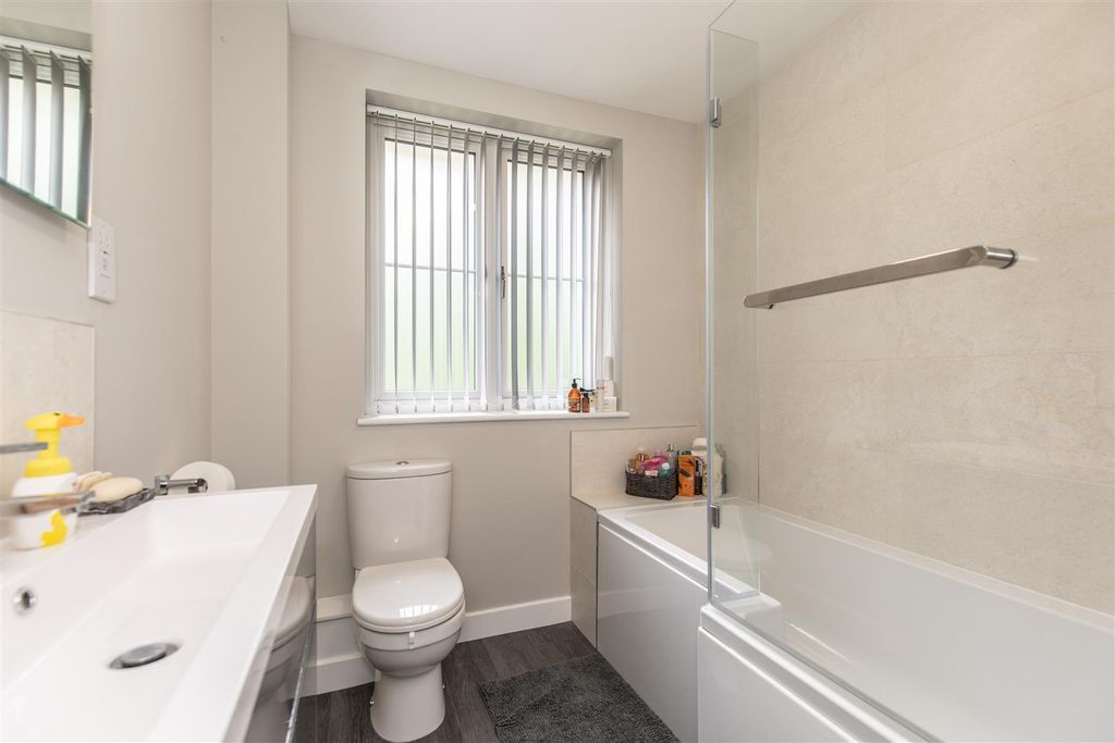 Additional image 6 of 5 bed detached house for saleParkside Close, Heathfield TN21