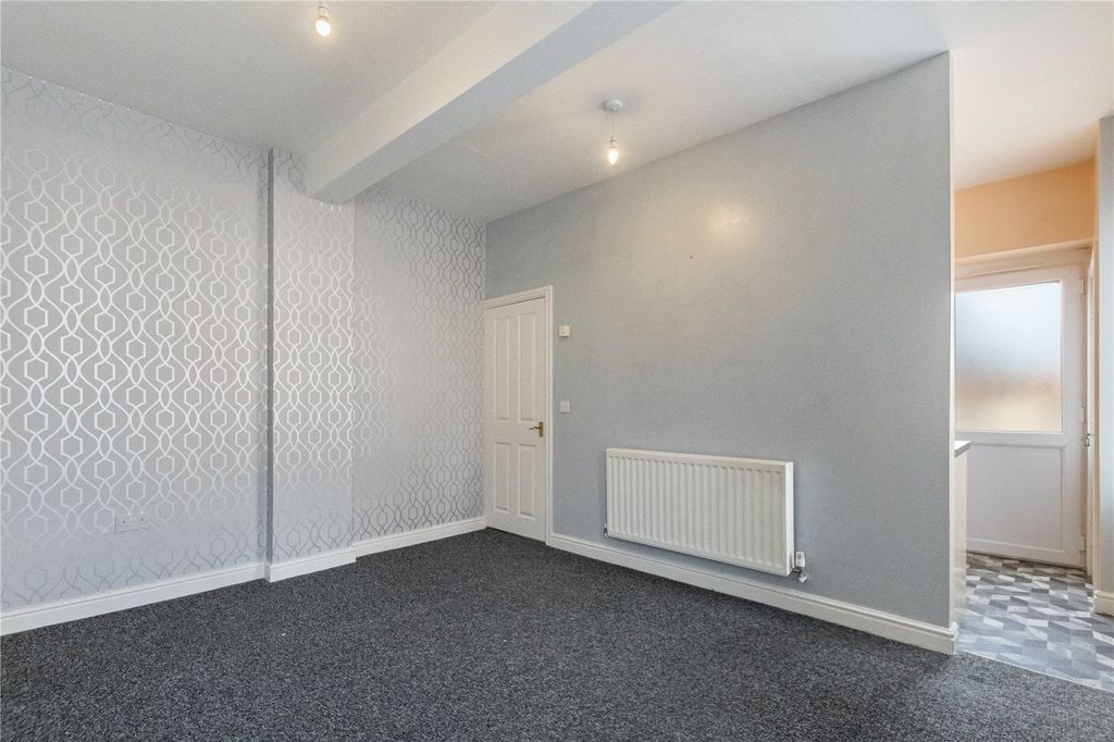 Property photo 3 of 7 Picture No. 04