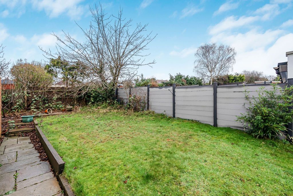 Property photo 2 of 17 Photograph 13