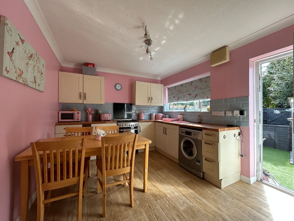 Property photo 3 of 11 Picture 3