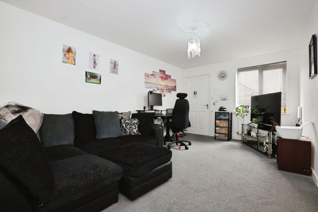 Property photo 2 of 20 Photo