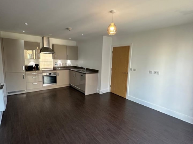 Property photo 2 of 8