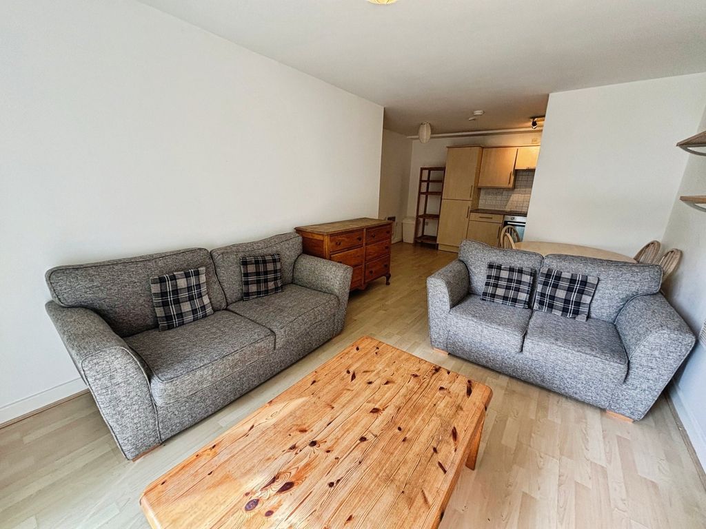 Property photo 2 of 10 Picture No. 01