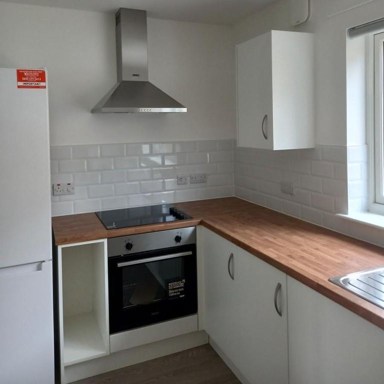 Property photo 2 of 16 Kitchen