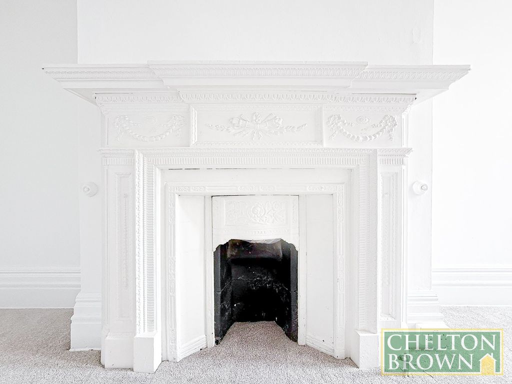 Property photo 2 of 20 Fireplace