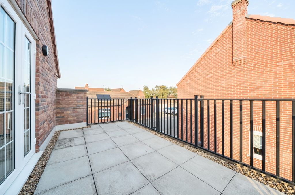Additional image 17 of 2 bed flat for saleCheviot Crescent, Coningsby, Lincoln, Lincolnshire LN4
