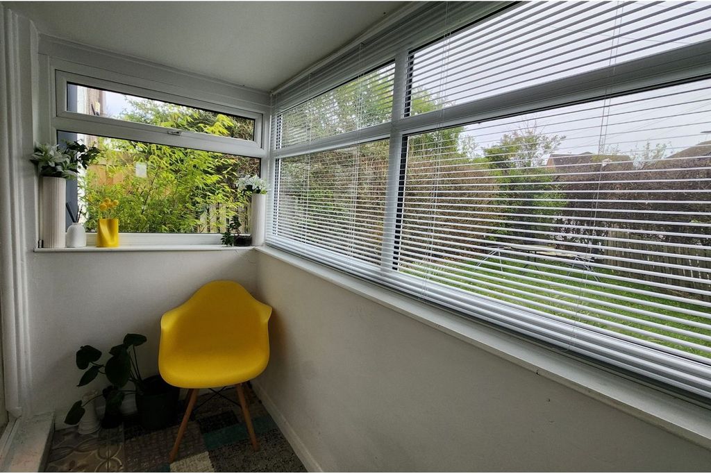 Property photo 2 of 19 Porch