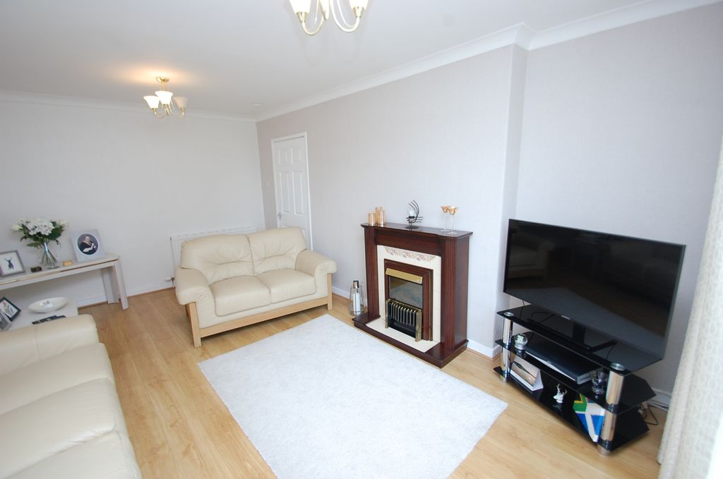 Property photo 3 of 15 4446692