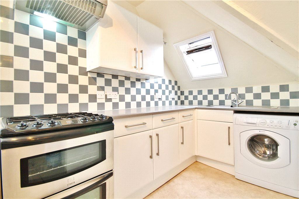 Property photo 2 of 8 Kitchen