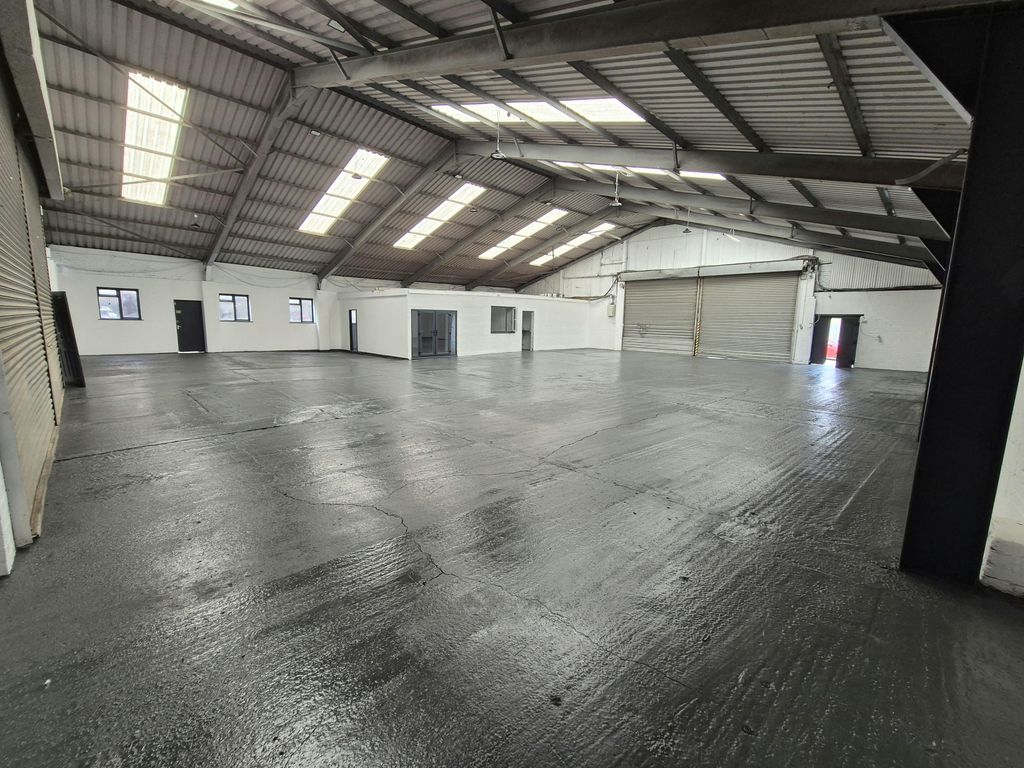 Property photo 3 of 5 Warehouse